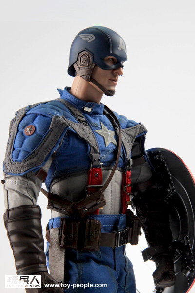Hot Toys MMS 156 Captain America