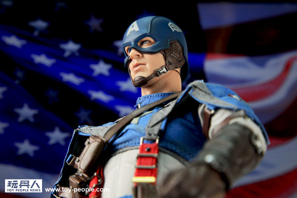 Hot Toys MMS 156 Captain America