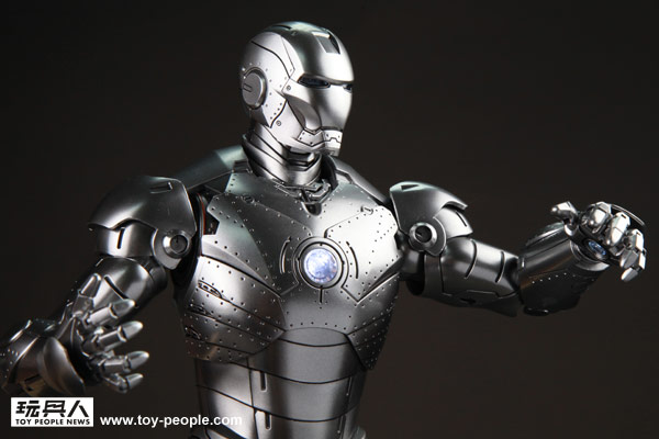 Hot Toys MMS150 鋼鐵人馬克2（拆解版）開箱報告