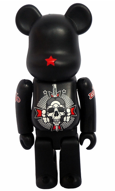 David Flores 藝術展 “It's been a minute” 開催記念BE@RBRICK