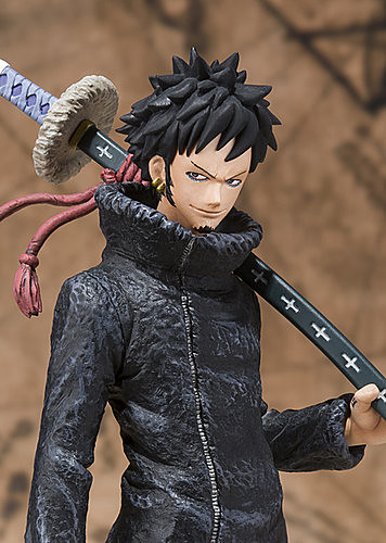 Figuarts ZERO ONE PIECE トラファルガー・ロー羅(王下七武海Ver.)