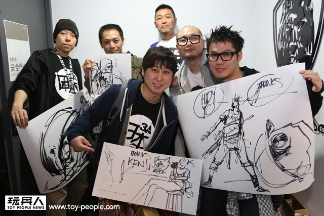 玩具探險隊 in threeA 展台北站 Ashley Wood 簽名會報導
