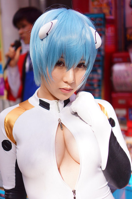 新世紀福音戰士 新劇場版:Q 的DVD 綾波銷售員？！！
