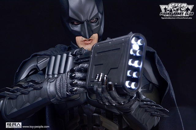 Hot Toys QS001 「黑暗騎士：黎明昇起」 1/4 比例蝙蝠俠開箱報告