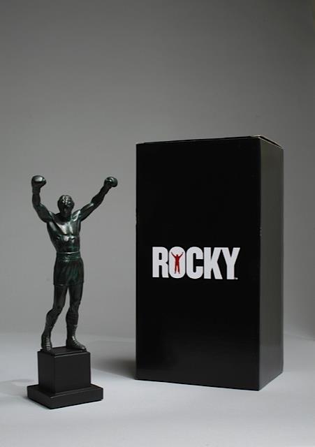 Schomberg Studios – Rocky【拳王洛基】1/6 比例 全身銅像雕像