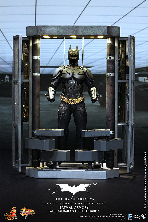 Hot Toys - MMS234 - 黑暗騎士：1/6 比例 蝙蝠俠武器櫃（附蝙蝠俠人偶）