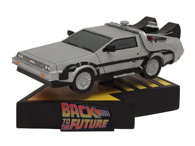 Factory Entertainment – 【回到未來時光車】DeLorean Time Machine 雕像作品