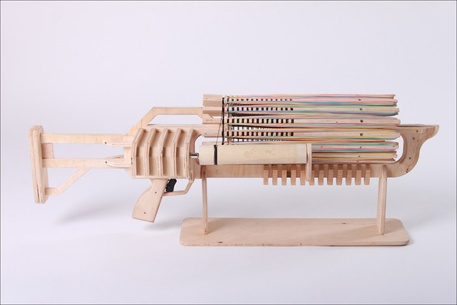 威猛先生換你當～ 672 發連發 的橡皮筋機關槍 KICKSTARTER 募款中！