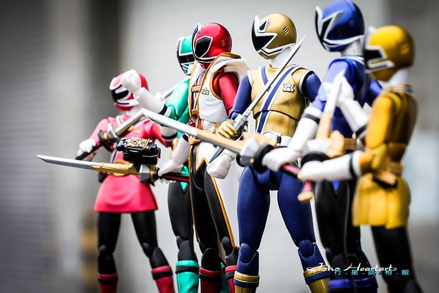 【玩具人Jono Heartarts投稿】~行星試相館~SHF 侍戰隊——Power Rangers Samurai SDCC 金屬塗裝限定!