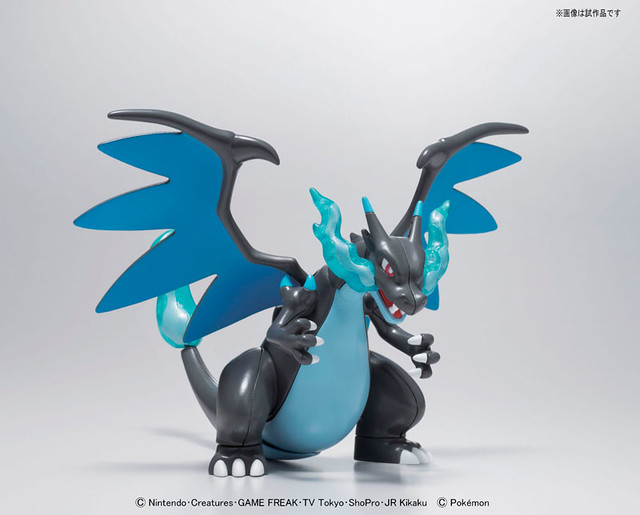 BANDAI 神奇寶貝 Mega Charizard X 模型