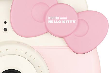 KITTY 迷必備機！Hello Kitty 40 週年紀念限定版拍立得～ | 玩具人Toy