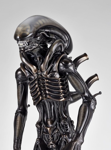 全高450mm!《異形》必備收藏“MEGA SOFUBI ADVANCE 『異形』”