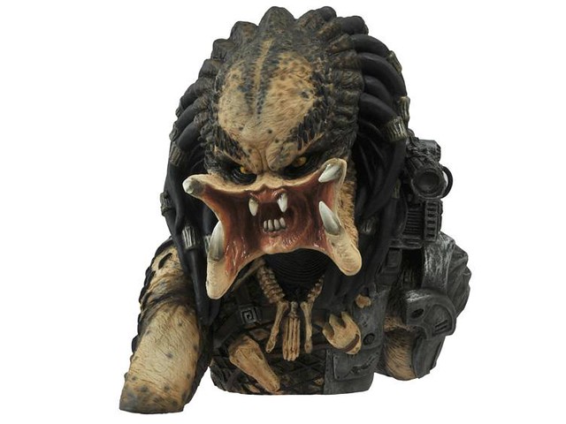 Diamond Select Toys【終極戰士】Predator Bust Bank 要被幹掉還是要存錢？！