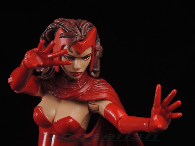 【玩具人Goosefish投稿】孩之寶 MARVEL LEGENDS 6吋緋紅女巫補粧分享