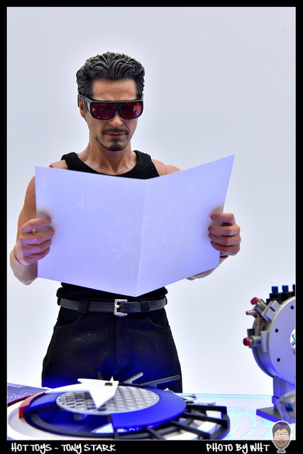 【玩具人黑色北極熊投稿】Hot Toys - 東尼史塔克 反應爐版