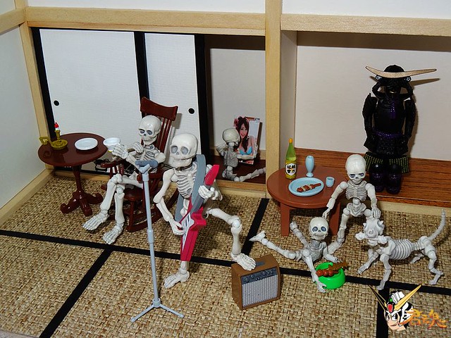 【玩具人君魂投稿】Pose Skeleton 骷髏家族惡搞攝影分享