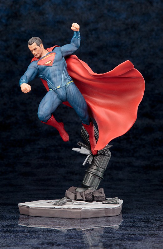 雙雄對決！ARTFX+ 《蝙蝠俠對超人：正義曙光》超人雕像
