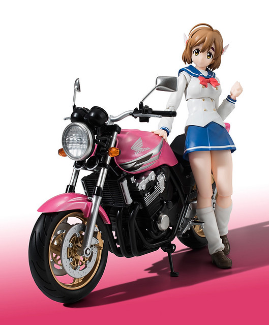 S.H.Figuarts 《爆音少女！！》佐倉羽音（製服版本）＆CB400 SUPER FOUR