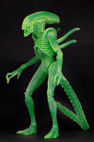 熱感應模式登場！NECA 《異形戰場》夜光異形 Alien vs Predator Glow-In-The-Dark Alien Warrior