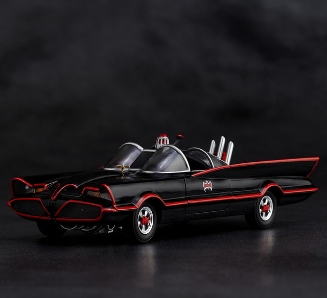 figure complex ムービー・リボ Batmobile1966 バットマンカー(バットモービル1966) 約150mm ABS&amp;PVC製 塗装済みアクションフィギュア リボルテ 2zzhgl6 Amazon.co.jp: figure complex ムービー・リボ Batmobile1966