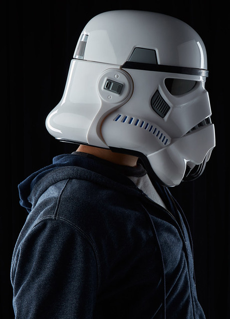 星戰迷必備！孩之寶推出逼真的「帝國風暴兵」頭盔，內建變聲器！Stormtrooper Electronic Voice Changer Helmet