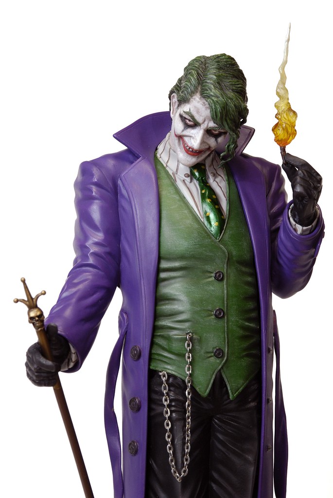 我若是不爽，我會送你一桶汽油、一枝番仔火！！Yamato USA – DC Comics 系列【小丑】The Joker 1/6 比例全身雕像