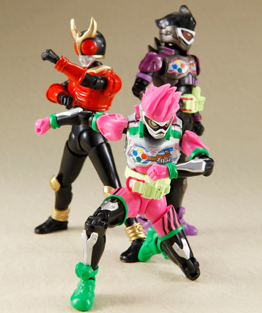 嶄新系列「全可動ＳＡＧＡ」《假面騎士》轉蛋作品！フルアクションフィギュアSAGA 仮面ライダー01