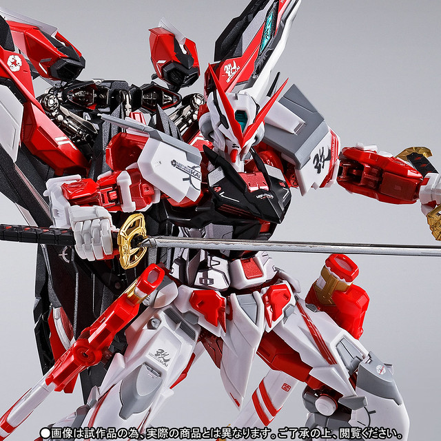 METAL BUILD 《機動戰士鋼彈SEED ASTRAY》異端鋼彈紅色機改  ガンダムアストレイ レッドフレーム改