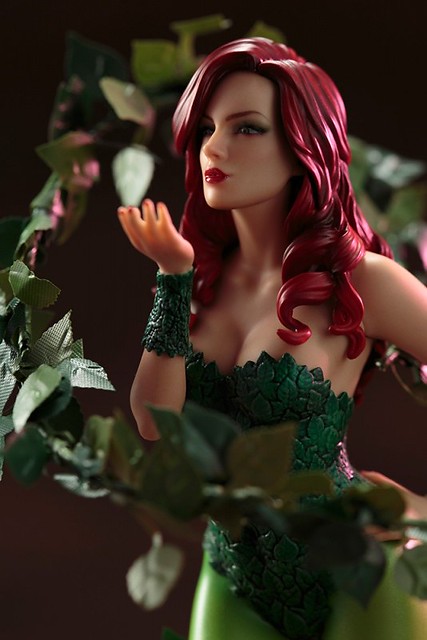 性感！妖艷！致命！ 壽屋 ARTFX+ 瘋狂戀人系列【毒藤女】Poison Ivy 1/10 比例 全身雕像作品