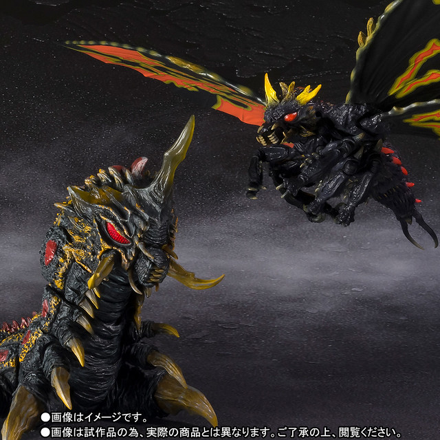 極彩色大決戰！S.H.MonsterArts 《哥吉拉vs摩斯拉》巴特拉（バトラ）成蟲&幼蟲 Special Color Ver.