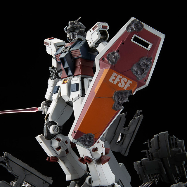 MG 1/100《機動戰士鋼彈 雷霆宙域戰線》FA-78 全裝甲型鋼彈 最終決戰Ver.【PB限定】