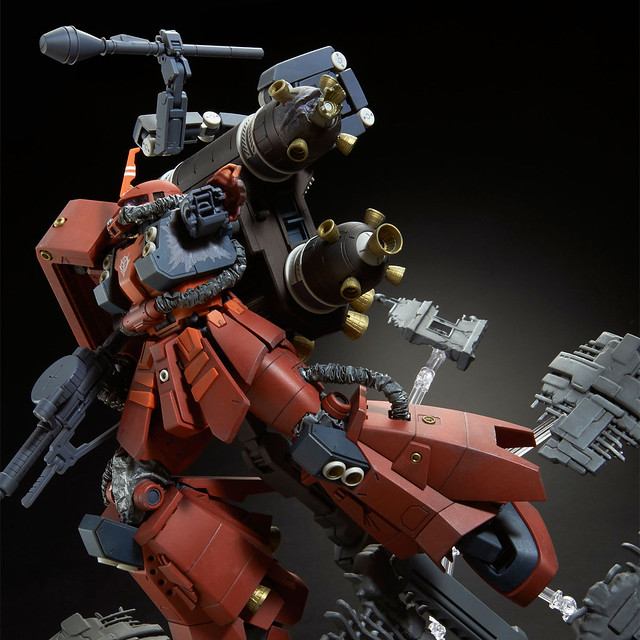 MG 1/100《機動戰士鋼彈 雷霆宙域戰線》MS-06R 高機動型薩克 