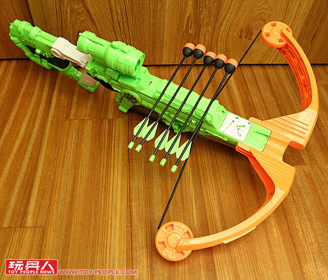 吃我的十字弓啦 史上最強殺殭神器nerf Zombie Strike Dreadbolt 陰屍巨弓開箱報告 玩具人toy People News