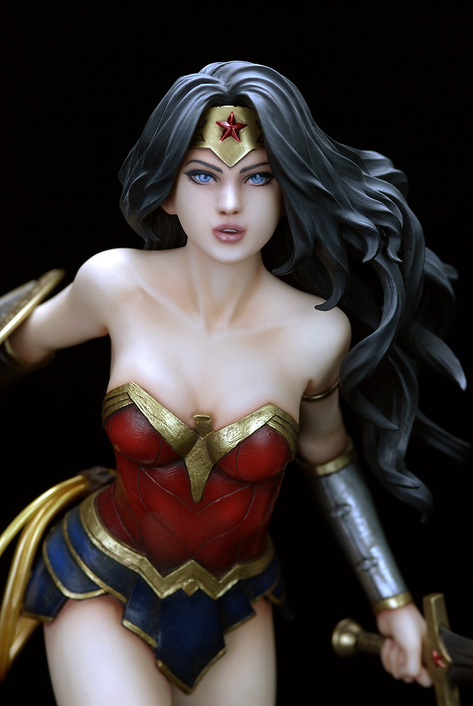 Yamato USA – DC Comics 系列【神力女超人】Wonder Woman 1/6 比例全身模型作品