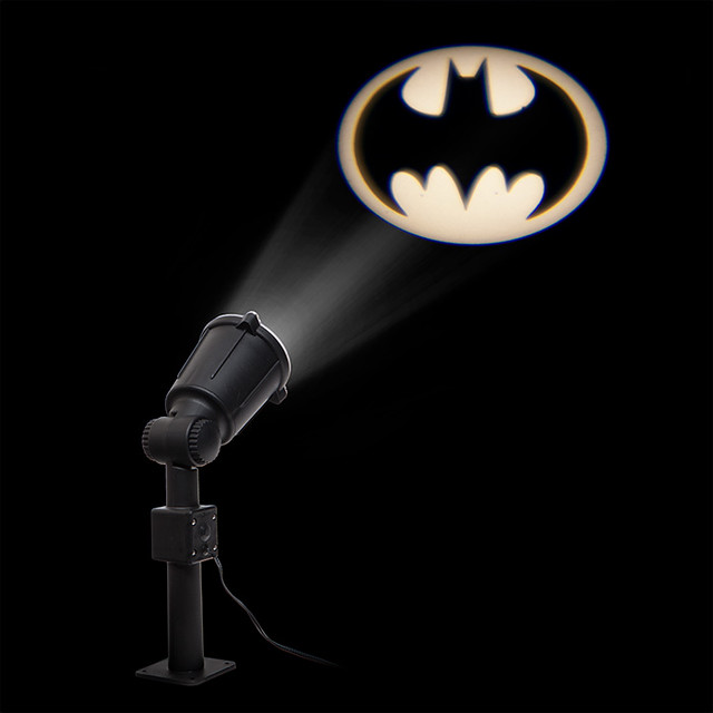 決定了！今晚就來呼喚蝙蝠俠吧～ThinGeek【蝙蝠標誌投影燈】Batman Bat Signal Projector