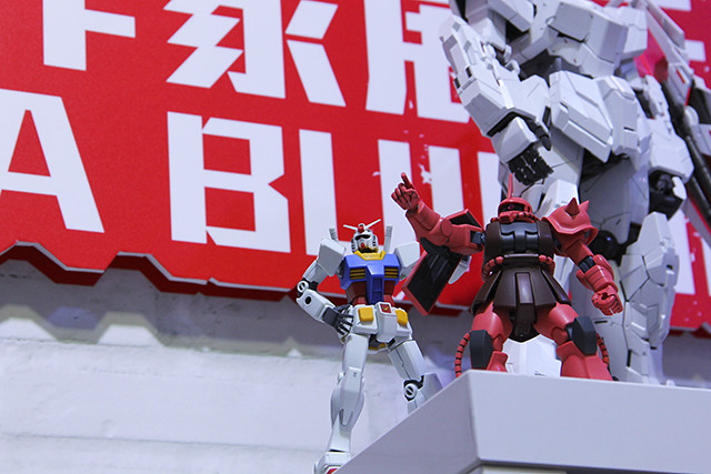 起始的經典對決!! GUNDAM docks at TAIWAN RX-78-2 鋼彈V.S. MS-06S 薩