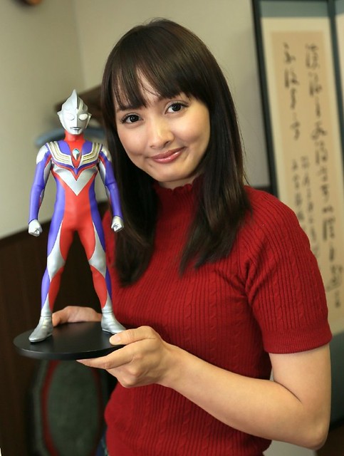 海洋堂 Character Classics「超人力霸王迪卡」 大尺寸作品登場！ ウルトラマンティガ Character Classics コールドキャスト製塗装済み完成品 【限定ミラーマンヘッドモデル付き】
