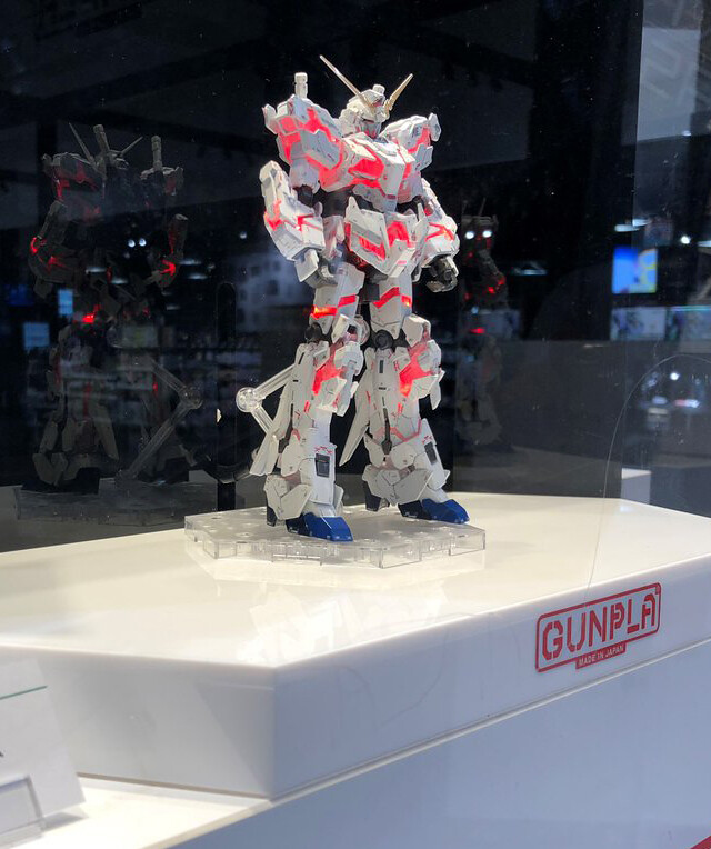 RG 1/144《機動戰士鋼彈UC》RX-0 獨角獸鋼彈 發光ver.（ユニコーンガンダム 発光Ver.）展出中！