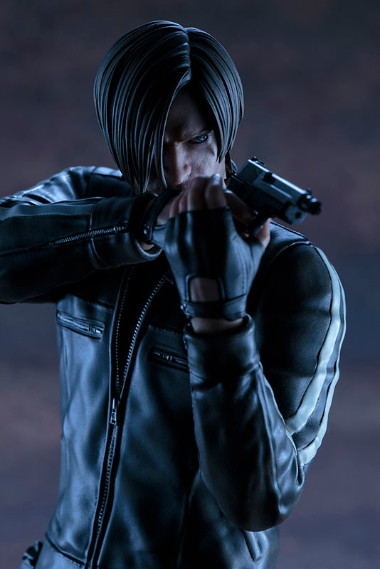 「我的薪水太高了…高到不行…」ARTFX《惡靈古堡：血仇》里昂‧S‧甘迺迪（レオン・S・ケネディ）1/6比例模型