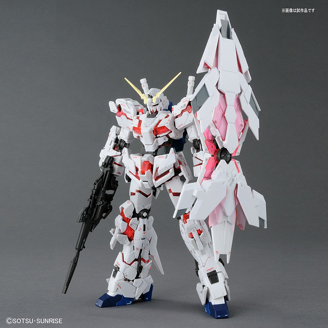 RG 1/144《機動戰士鋼彈UC BANDE DESSINEE》RX-0 「獨角獸鋼彈 (BANDE DESSINEE Ver.)」ユニコーンガンダム(バンデシネ Ver.)