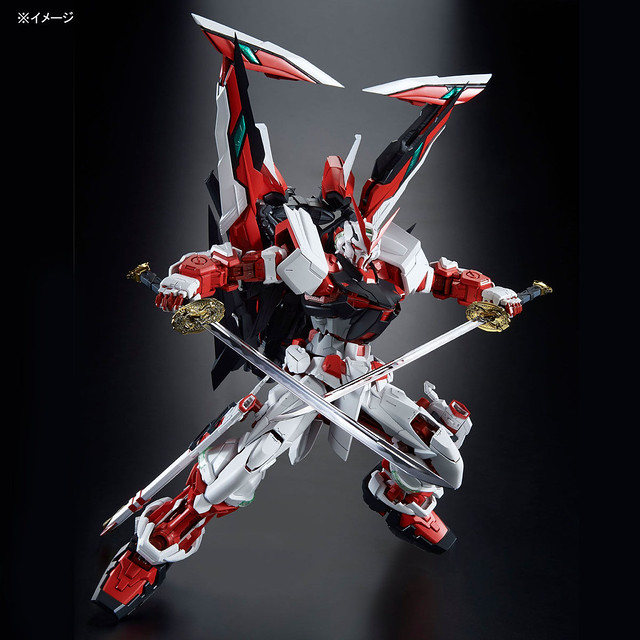 超巨大「戰術複合武裝」來襲！PG 1/60《機動戰士鋼彈SEED ASTRAY》 異端鋼彈紅色機改（ガンダムアストレイレッドフレーム改）【PB限定】