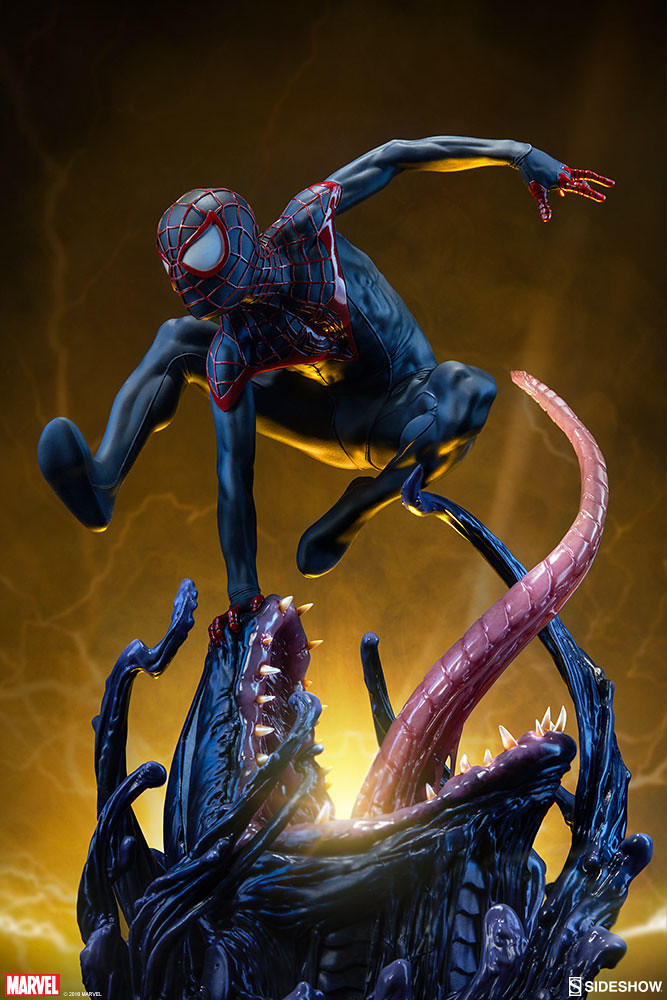 快逃離那恐怖的舌頭啊啊～～ Sideshow Collectibles Premium Format Figure 系列 Marvel Comics【終極蜘蛛人 邁爾斯】Spider-Man Miles Morales 1/4 比例全身雕像作品