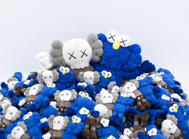 COMPANION、BFF 攜手登場！ 長沙 IFS × KAWS【SEEING/WATCHING】主題限定品將於4月26日搶先發售！！