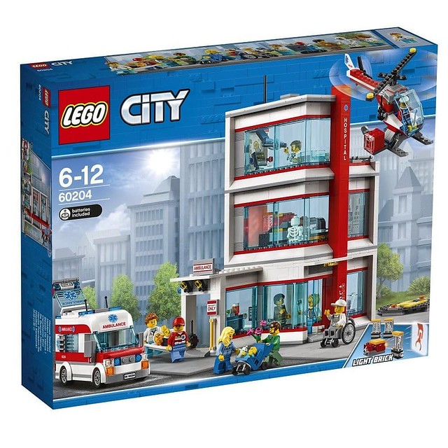 生病的樂高人總算有醫生看啦～LEGO 60204 城市系列【醫院】Hospital 可以檢查視力，還能照X 光！！