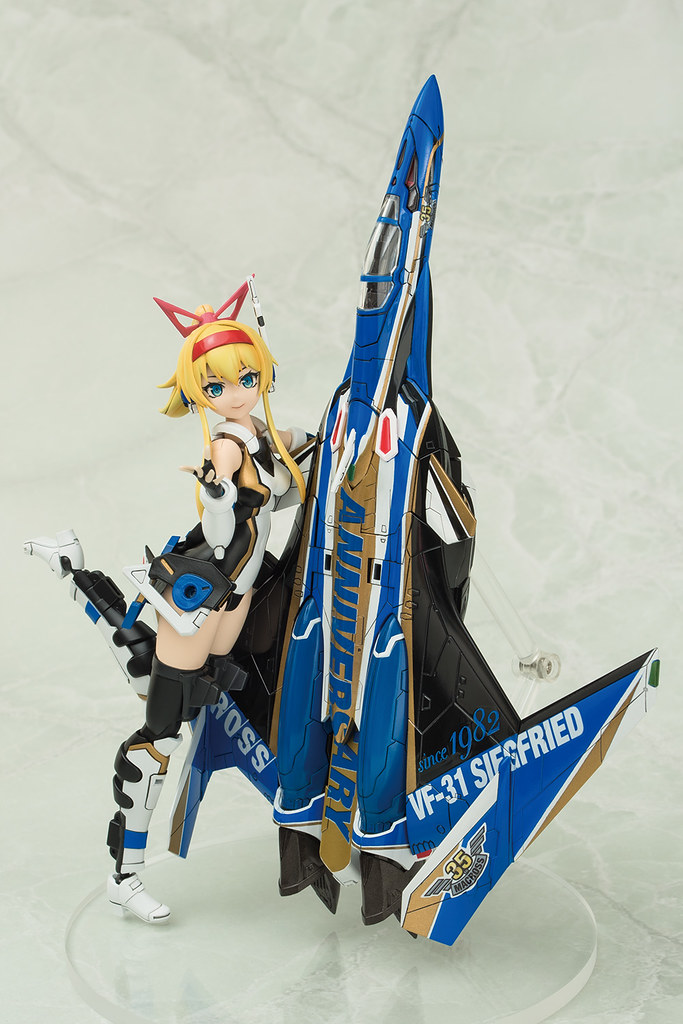 35周年紀念配色！ACKS V.F.G. VF-31J 齊格菲 35周年紀念版（ジークフリード 35thアニバーサリー）組裝模型 