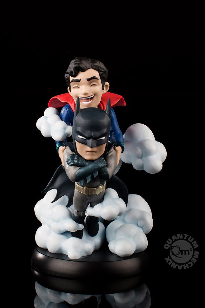 好可愛的一對雲端情人～～ Quantum Mechanix Q-Fig 系列 DC Comics【世界最佳搭擋英雄 蝙蝠俠與超人】World's Finest Batman and Superman Q-Fig Max