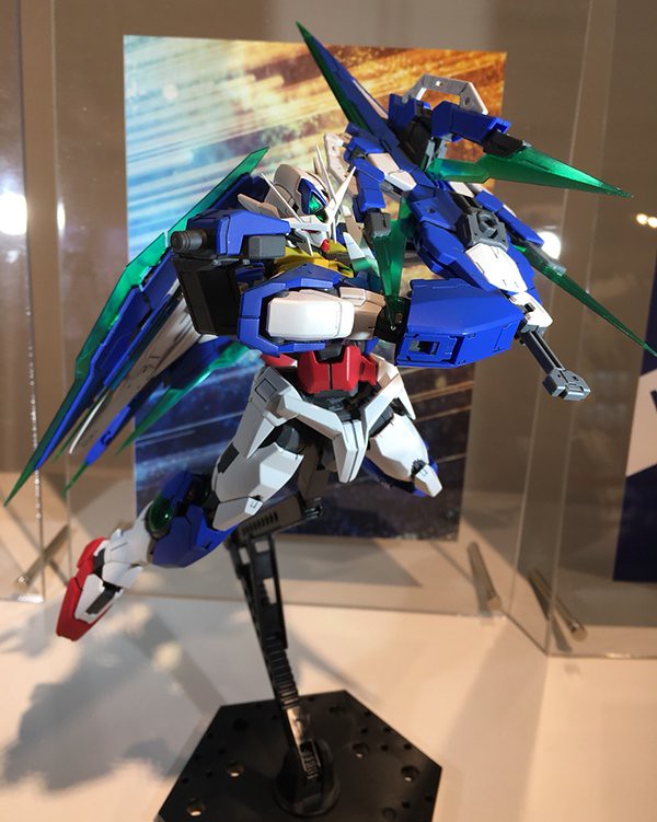 鋼普拉新作「MG 量子型00全刃式」「RE/100 亞克托·德卡（裘尼・韓斯機）」首度展出！