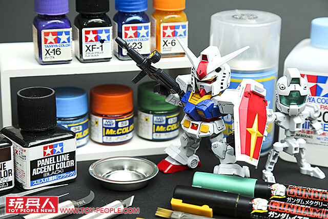 變化莫測!  SDCS「RX-78-2 鋼彈& CS骨架組」開箱補色製作 !