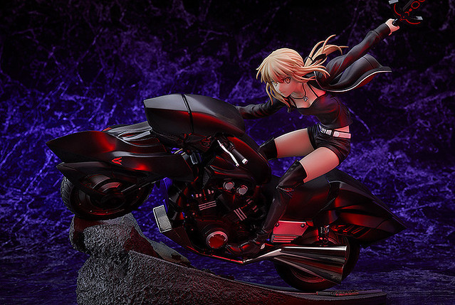 悲鳴吧！墮地的時候到了―― GSC《Fate/Grand Order》Saber/阿爾托莉亞·潘德拉剛[Alter]＆Cuirassier Noir 1/8比例模型
