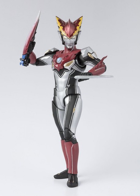 S.H.Figuarts 《超人力霸R／B》「超人力霸王Rosso 火型態」(初回特典付)！ウルトラマンR/B(ルーブ) ウルトラマンロッソ フレイム(初回特典付)